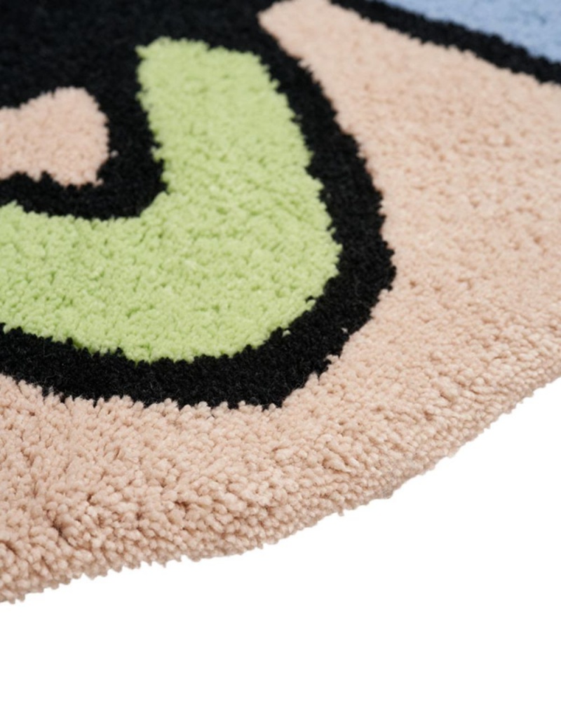 Beige Brain Dead Stingman 4ft Rug | AU 7608412-CQ